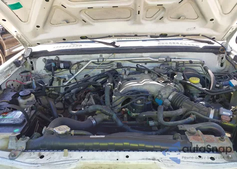 2004 Nissan Xterra Xe z USA, uszkodzony, nr VIN 5N1ED28T64C660192